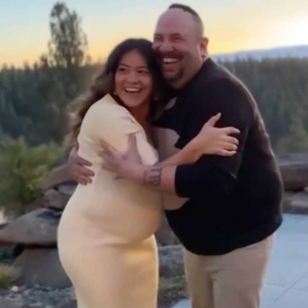 See Pregnant Gina Rodriguez’s Clean Salsa Strikes on Trip See Pregnant Gina Rodriguez’s Clean Salsa Strikes on Trip